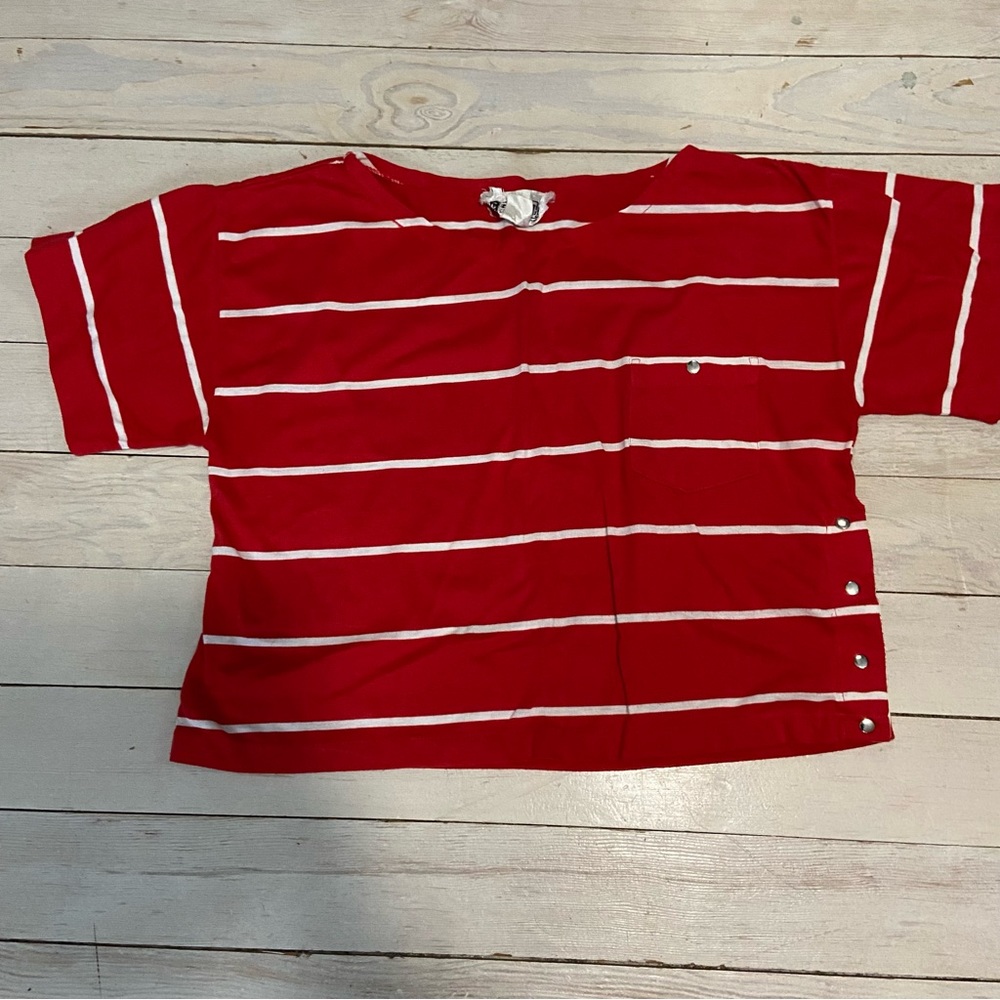 Ricki/crop top/red and white stripe/size large